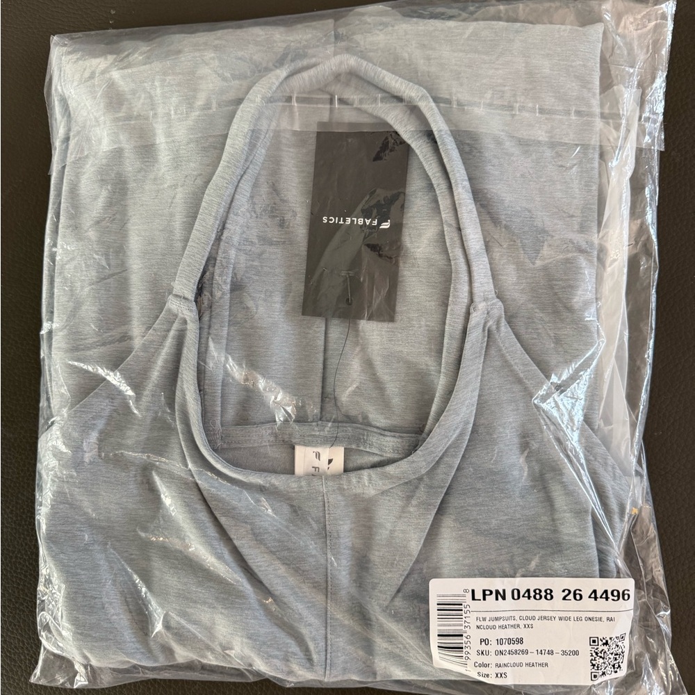 NWT Fabletics Women’s Cloud Jersey Wide Leg Jumpsuit Heather Grey Size xxs 2xs - Picture 2 of 4